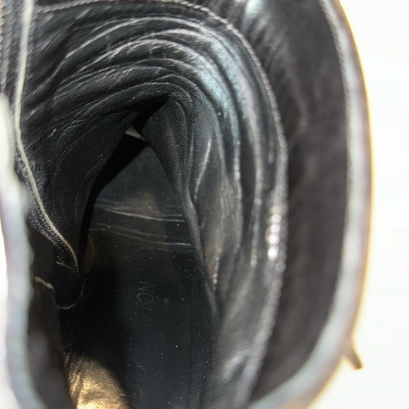 Authentic Louis Vuitton ankle boots - Picture 9 of 16